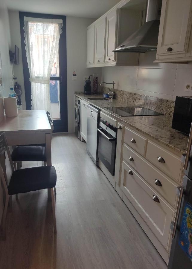 Precioso Apartamento Con Terraza, Pistas De Padel Y Piscinas Apartment Castro Urdiales Exterior foto